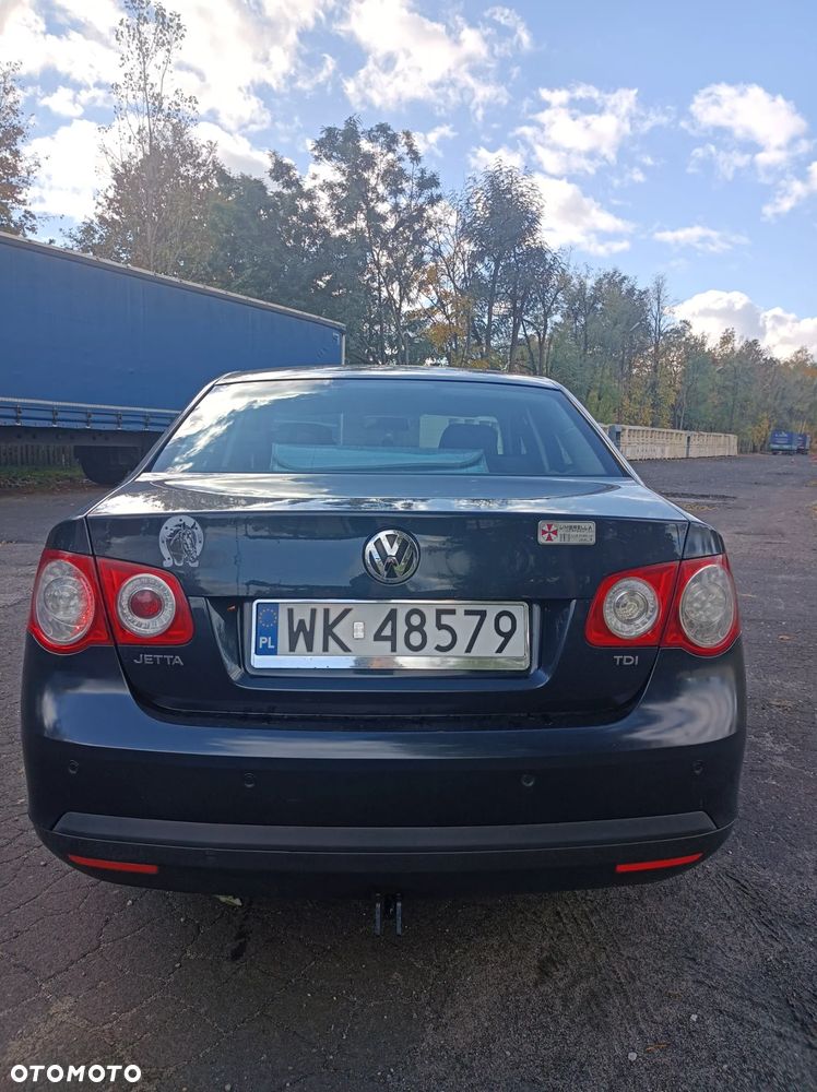 Volkswagen Jetta 1.9 TDI Comfortline - 20