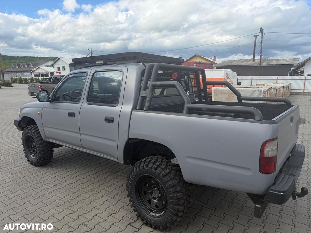Toyota Hilux - 5