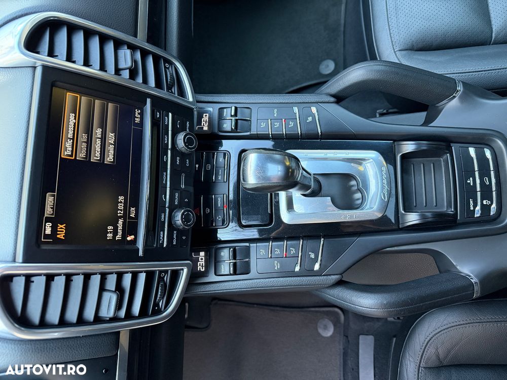 Porsche Cayenne V6 3.0L Aut. - 15