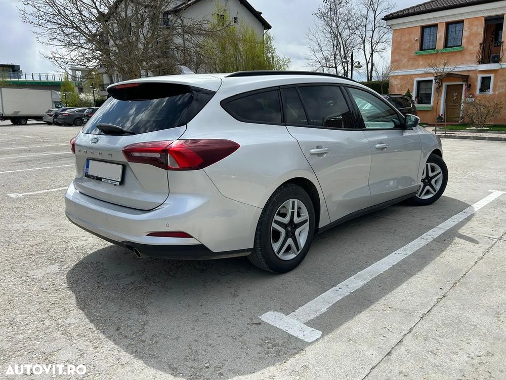 Ford Focus 1.0 EcoBoost Connected - 6