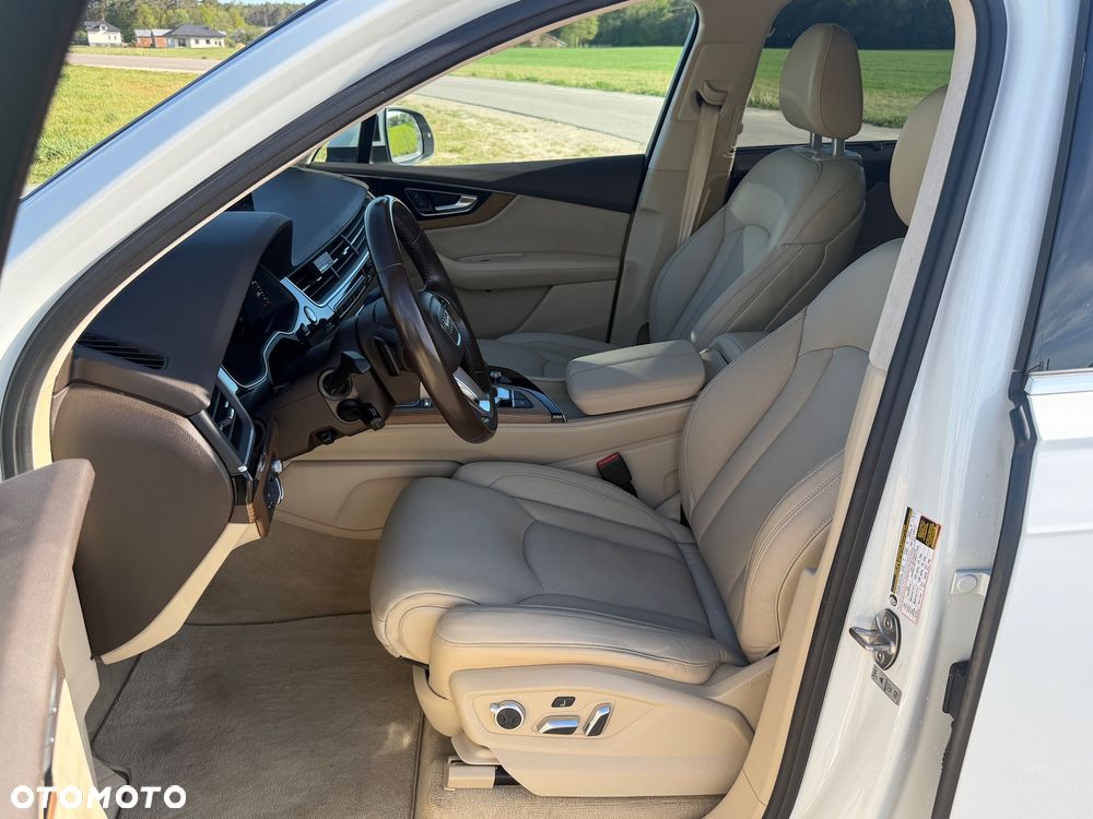 Audi Q7 - 14