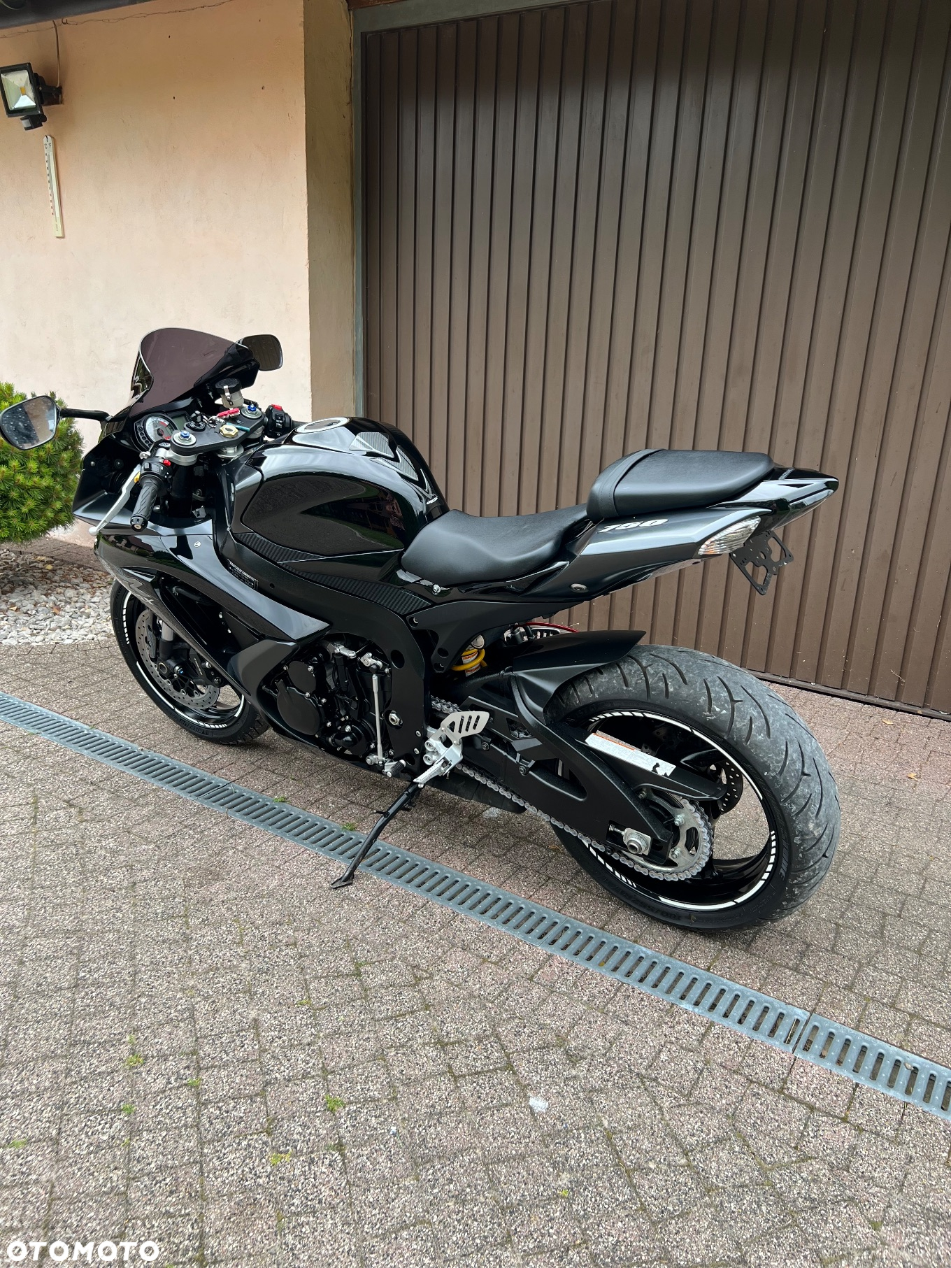 Suzuki GSX-R - 6