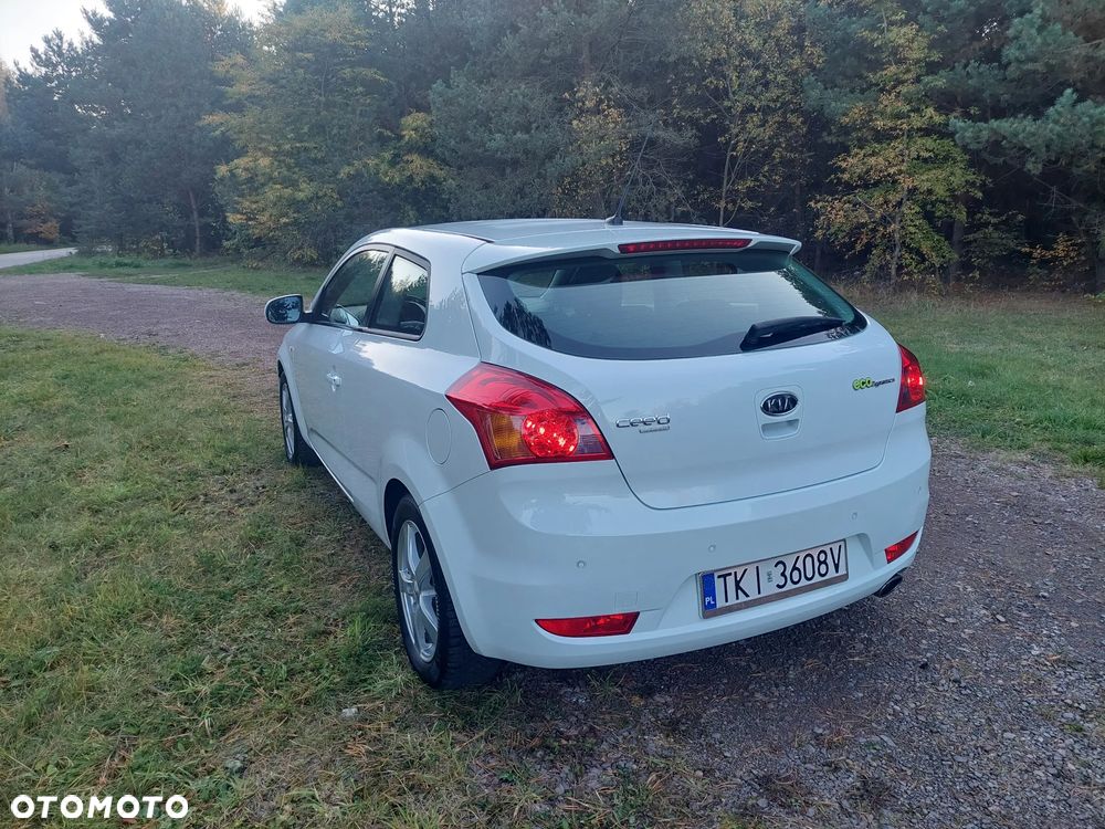 Kia ProCeed 1.4 CVVT Edition 7 - 9