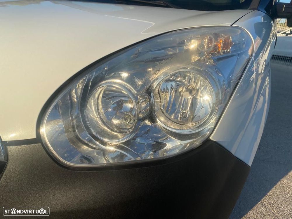 Opel Combo 1.6 CDTi - 18