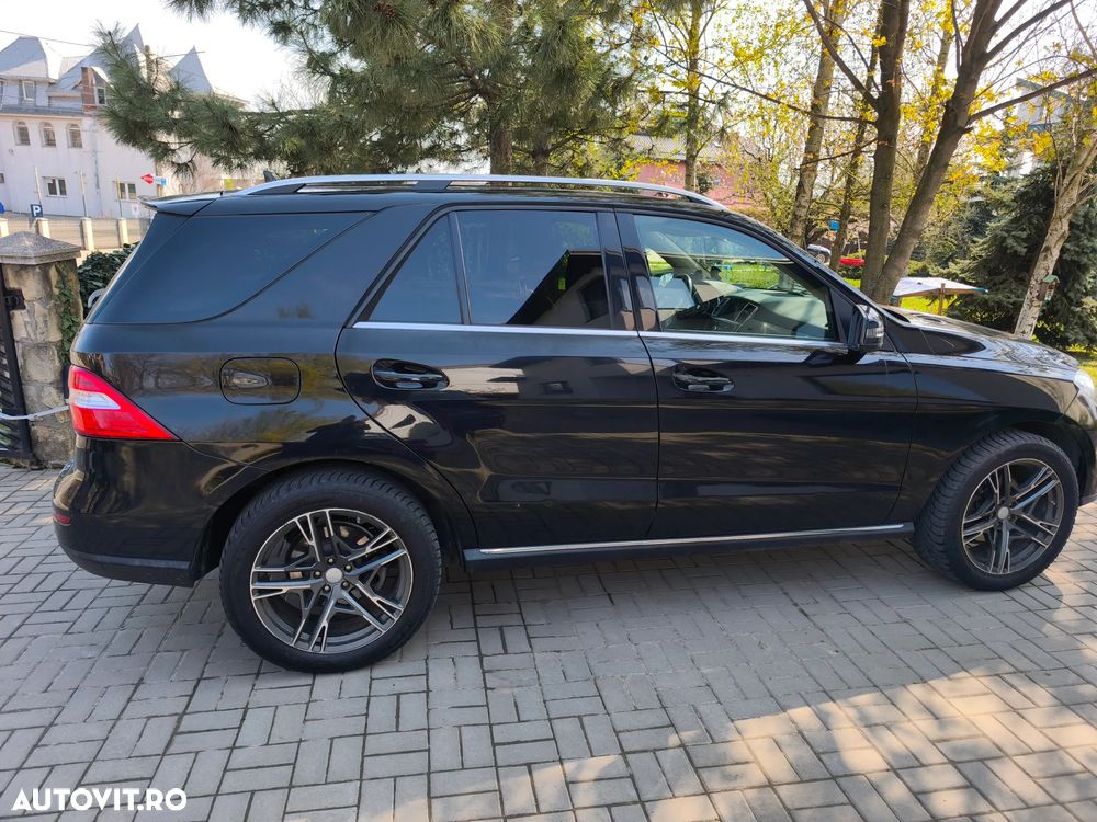 Mercedes-Benz ML 250 BlueTEC 4MATIC Aut - 3
