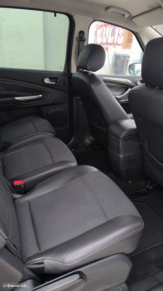 Ford S-Max 1.8 TDCi Titanium 7L - 45