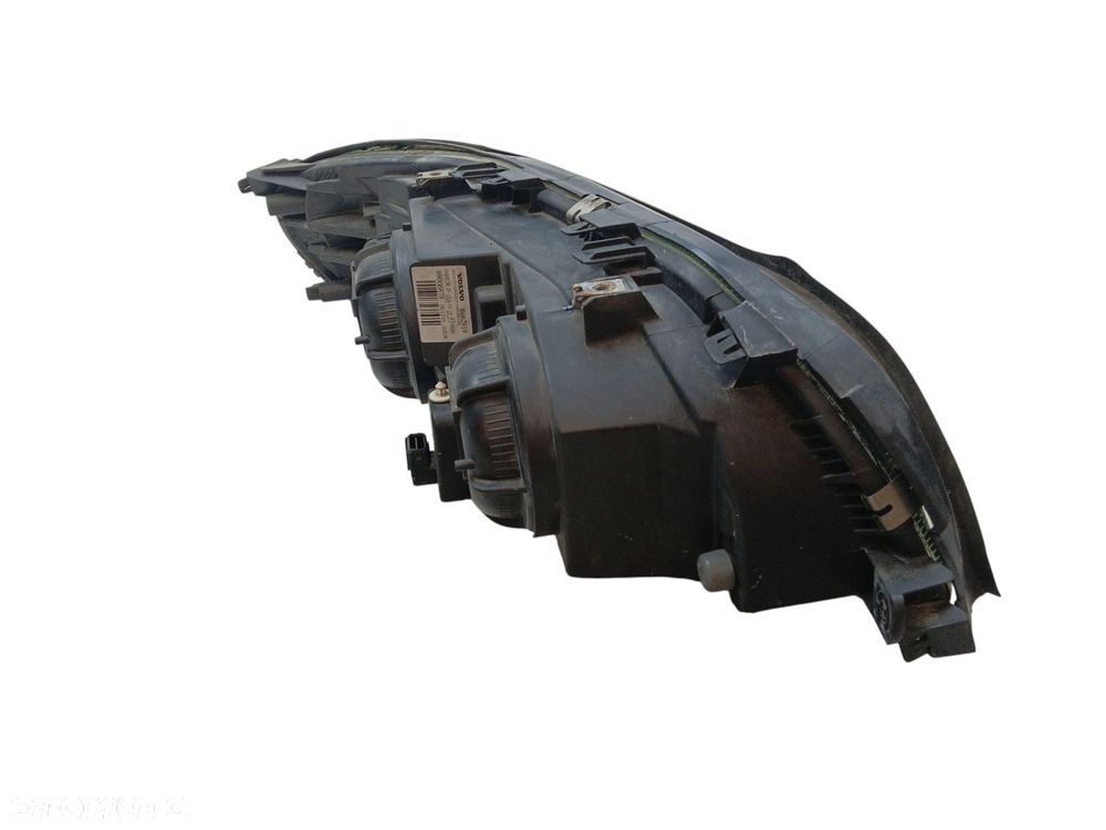 LAMPA LEWY PRZÓD VOLVO XC70 I (2000-2004) 2.4 T 200KM 8662919 - 3