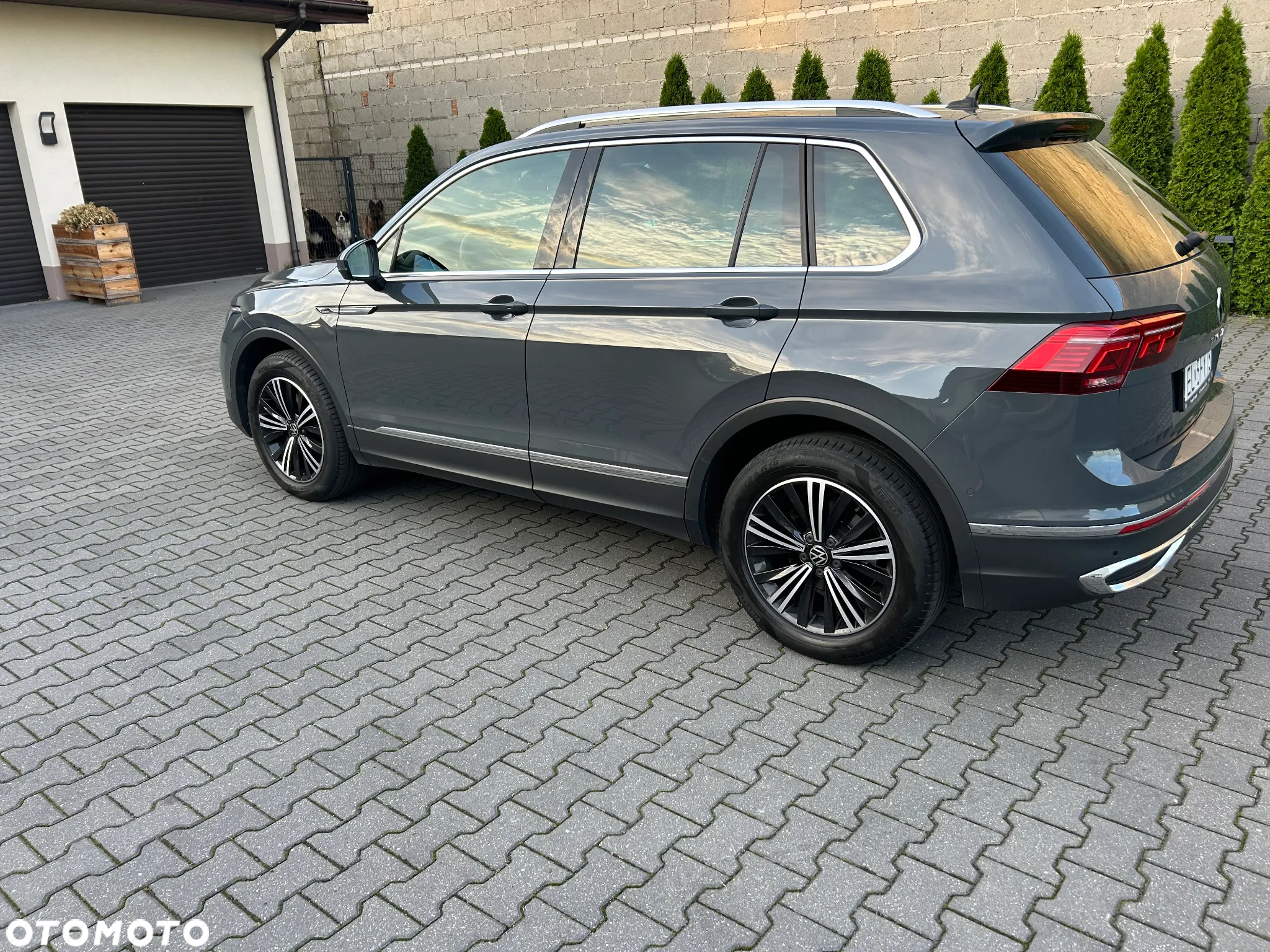 Volkswagen Tiguan 2.0 TSI 4Mot Elegance DSG - 5