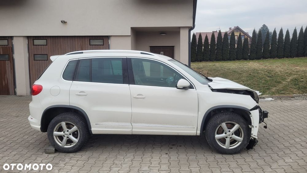 Volkswagen Tiguan 2.0 TSI 4Motion DSG Exclusive - 4