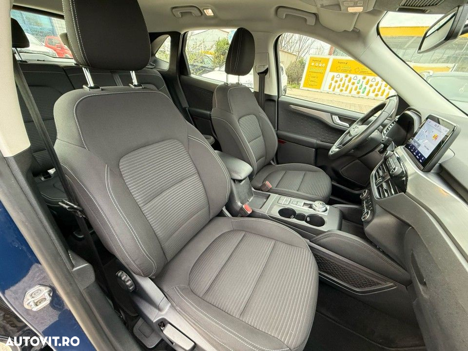 Ford Kuga 2.0 EcoBlue 4x4 Aut. TITANIUM - 25