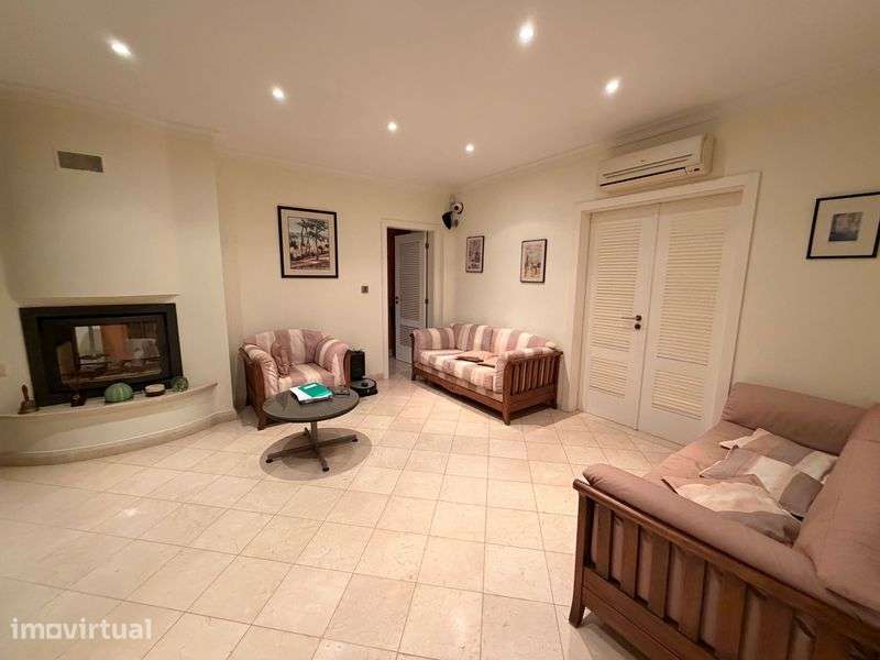 Villa with 3,500 m² of land in Almancil - Grande imagem: 4/8