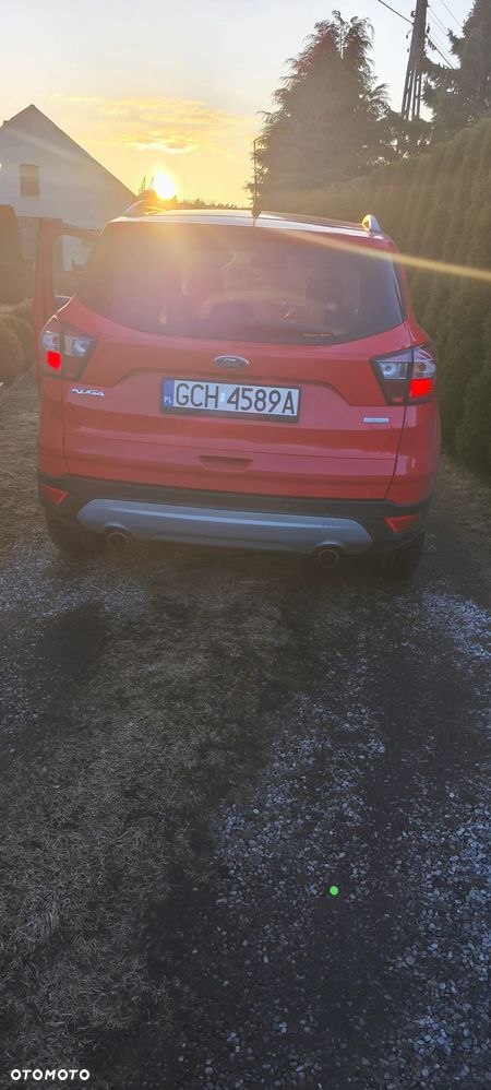 Ford Kuga 1.5 EcoBoost 2x4 Titanium - 8