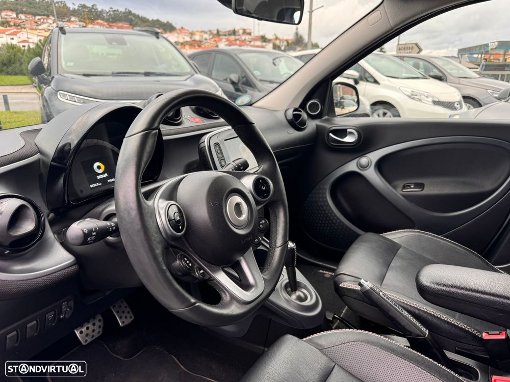 Smart ForFour Electric Drive Passion - 12