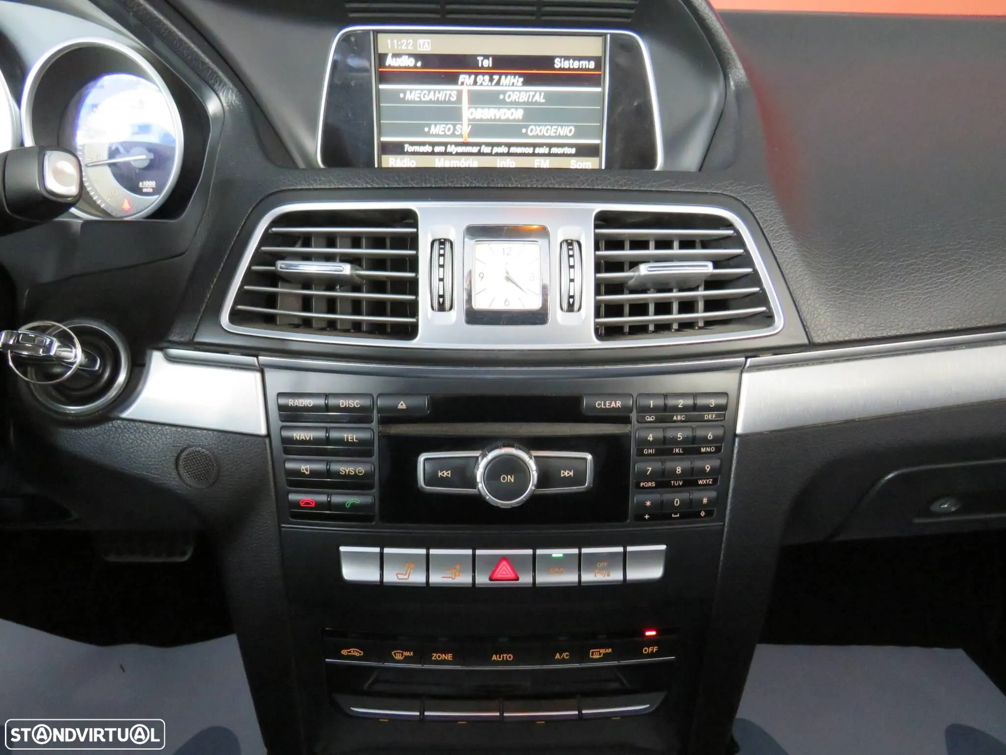 Mercedes-Benz E 220 CDi BlueEfficiency Auto - 40