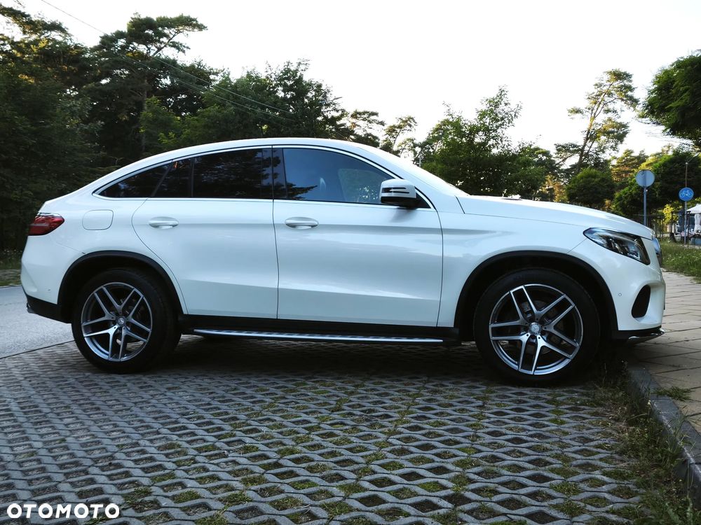 Mercedes-Benz GLE 350 d 4Matic 9G-TRONIC AMG Line - 10