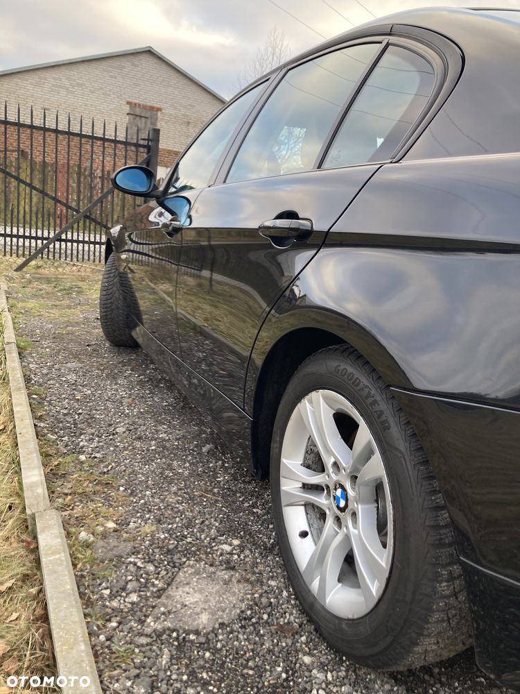 BMW Seria 3 316i - 28