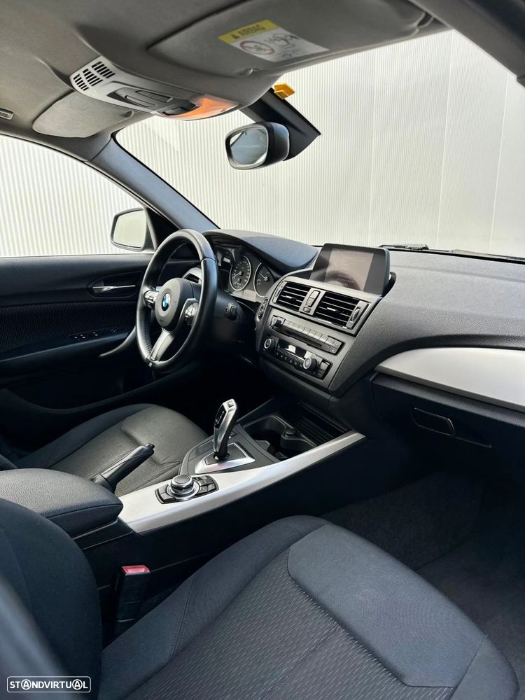BMW 118 dA Pack M - 16