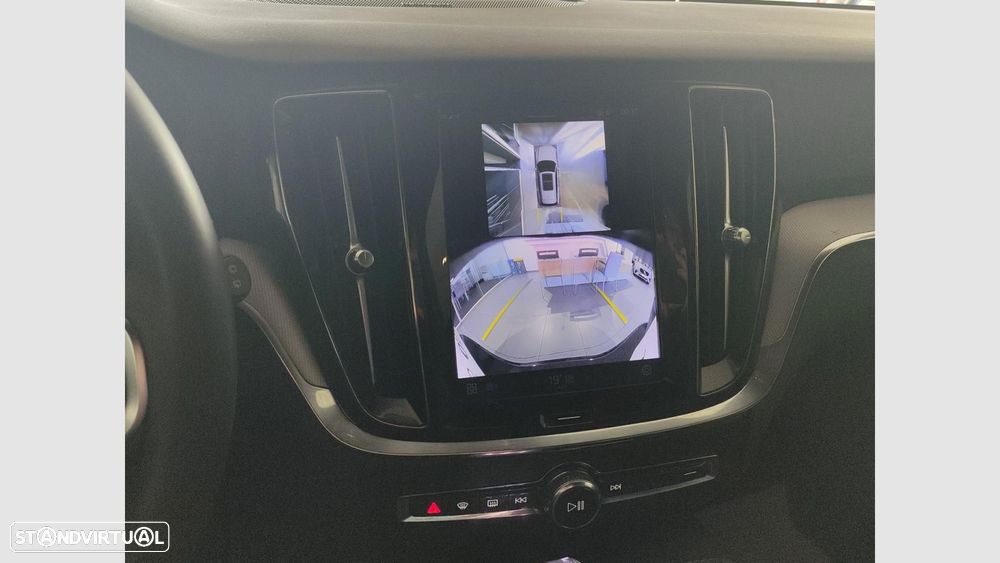 Volvo V60 2.0 T6 AWD TE Plus Dark - 19