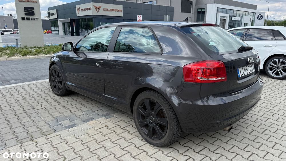 Audi A3 3-drzwiowe 1.6 Ambiente S tronic - 4