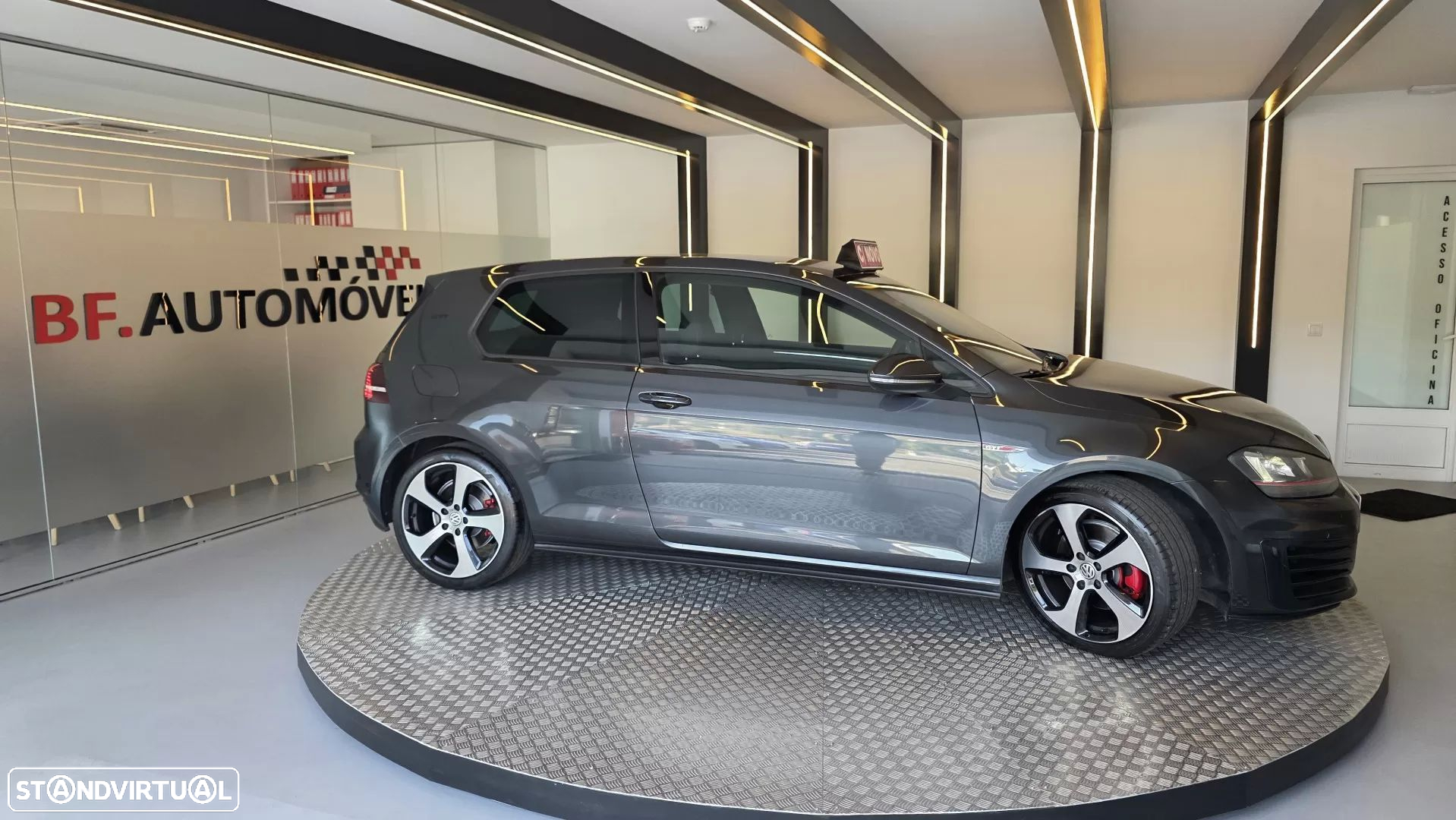 VW Golf 2.0 TSi GTi - 8