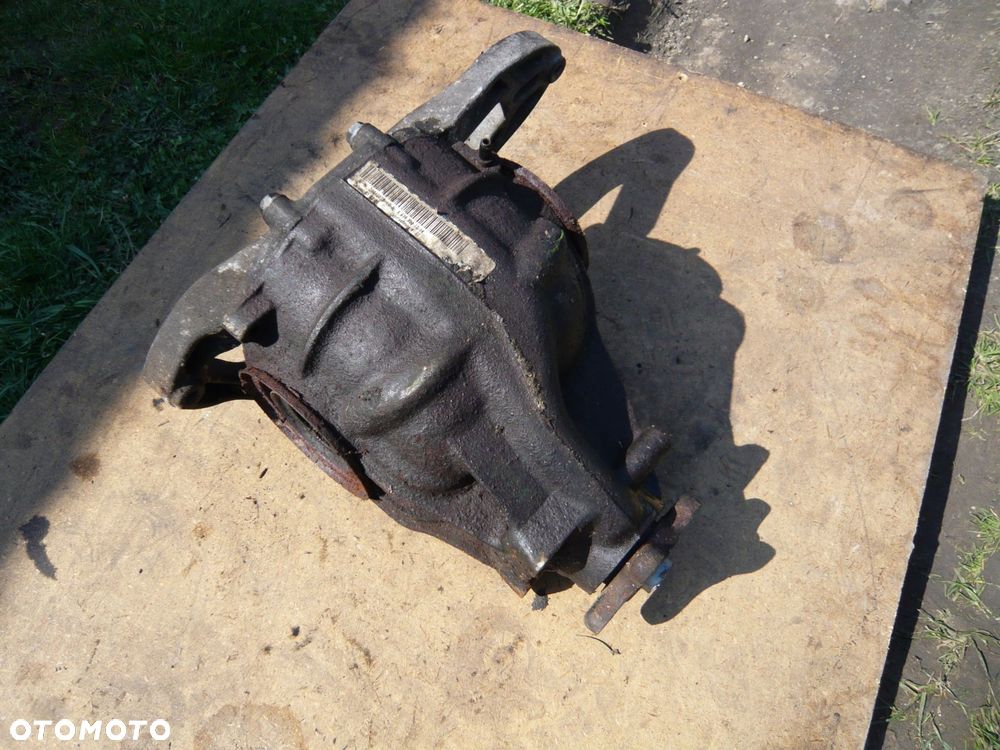 most dyfer tylny a6393501214 mercedes-benz w639 - 1