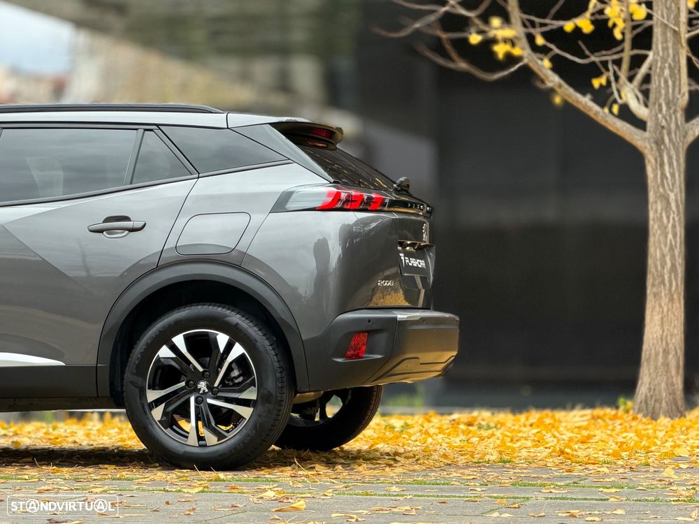 Peugeot 2008 1.2 PureTech Allure Pack - 32