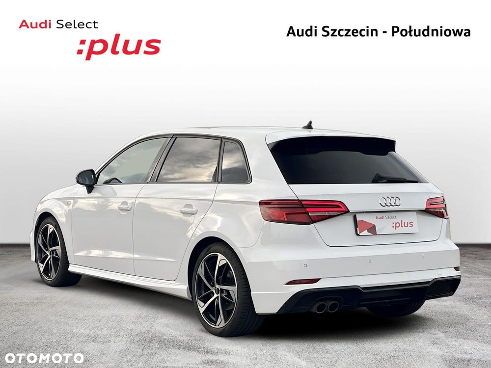 Audi A3 Sportback - 4
