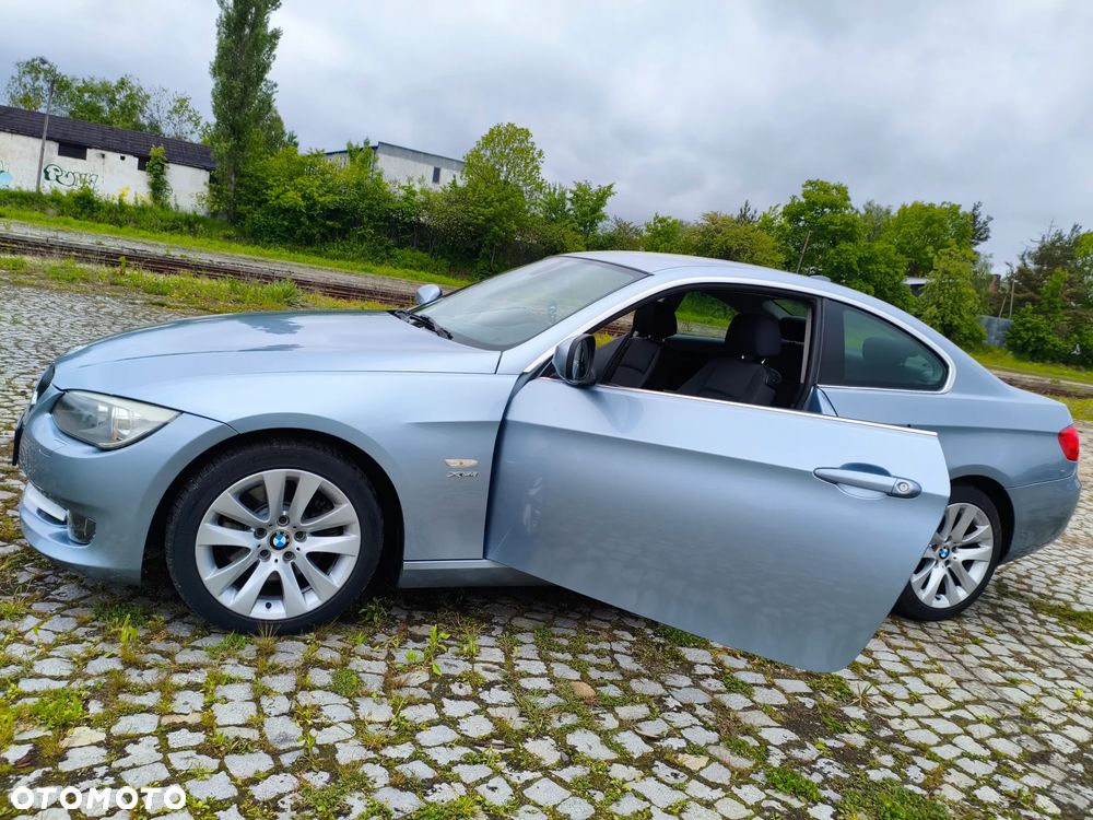BMW Seria 3 330d xDrive - 16