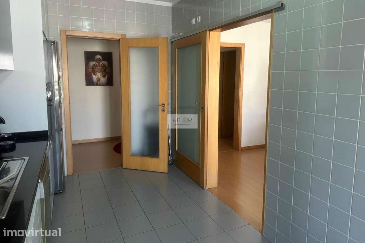 Apartamento T3 no último piso com 2 frentes de orientação na Cidade da - Grande imagem: 4/15