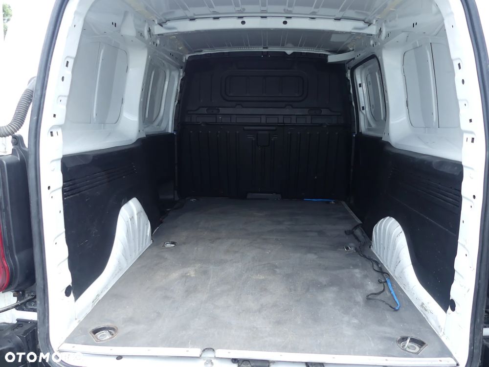 Toyota Proace City - 22