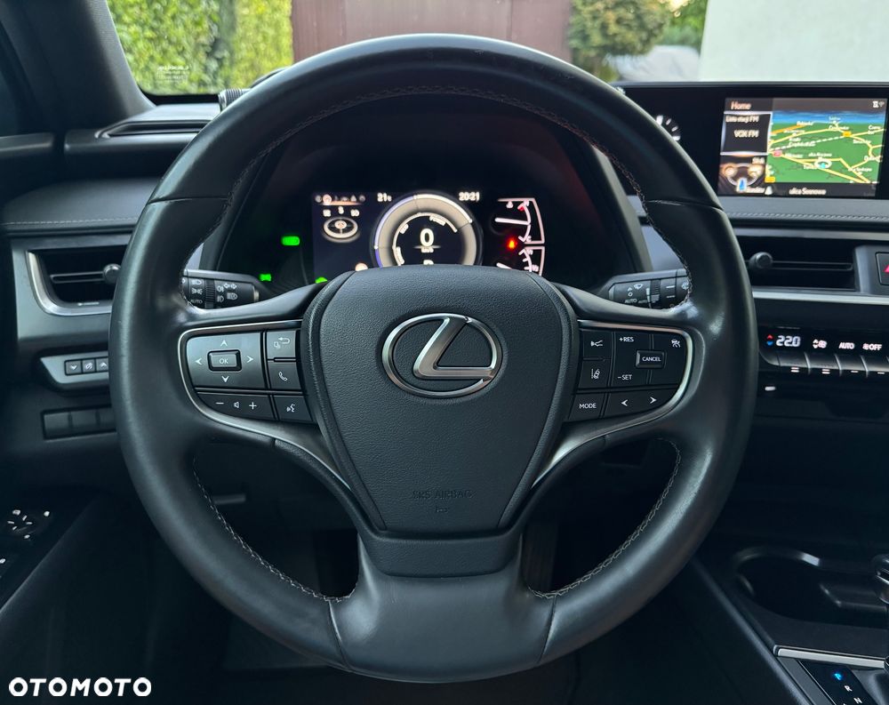 Lexus UX 250h Business Edition - 24