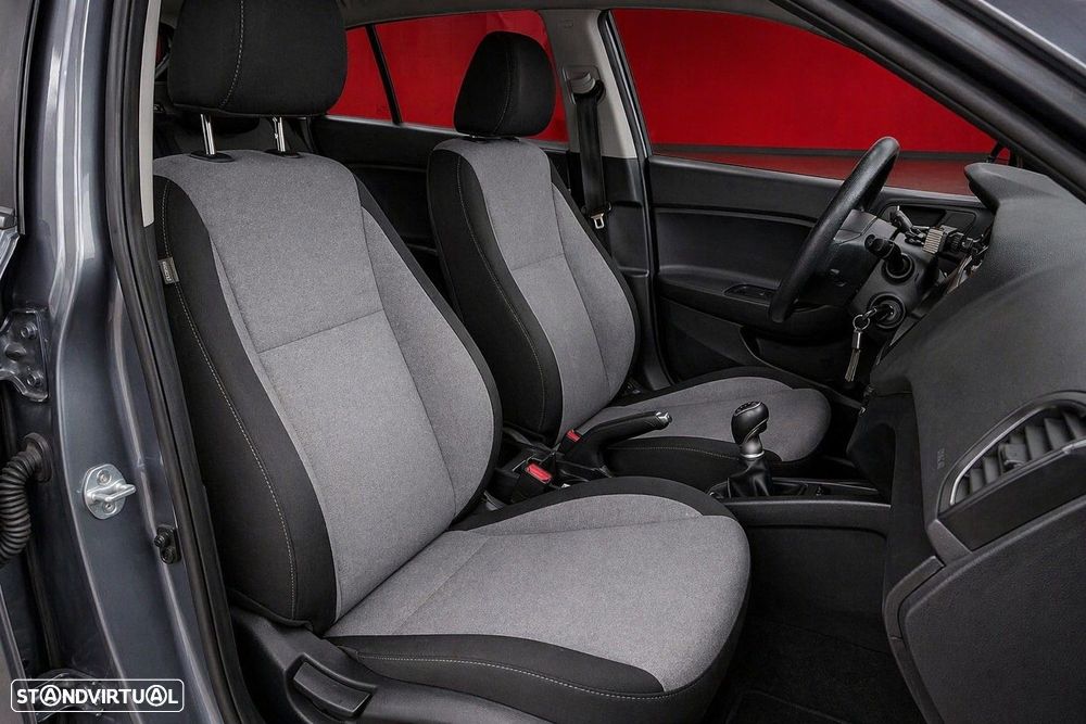 Hyundai i20 1.1 CRDi Blue Classic - 14