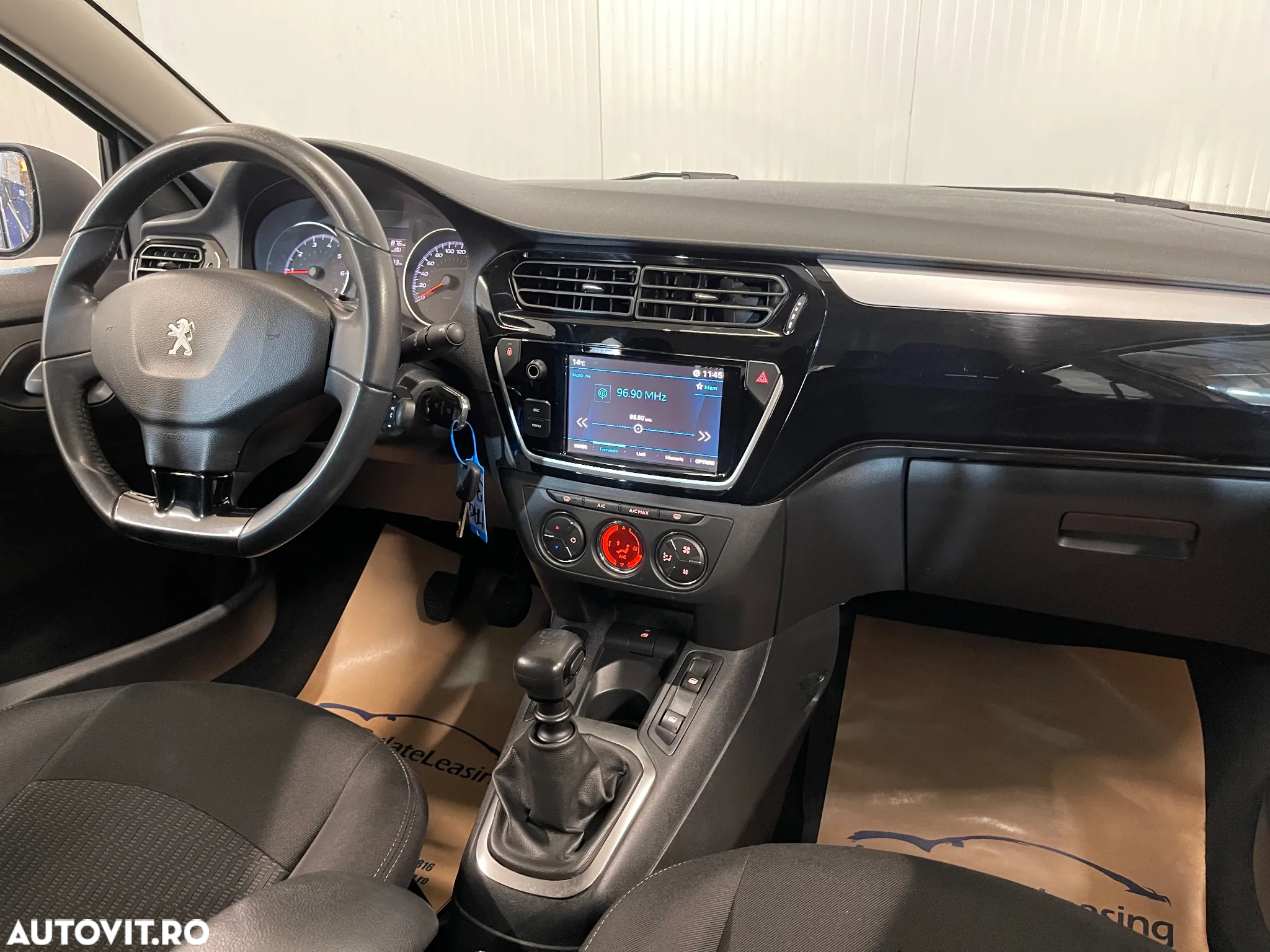 Peugeot 301 1.5 BlueHDI FAP Allure - 8