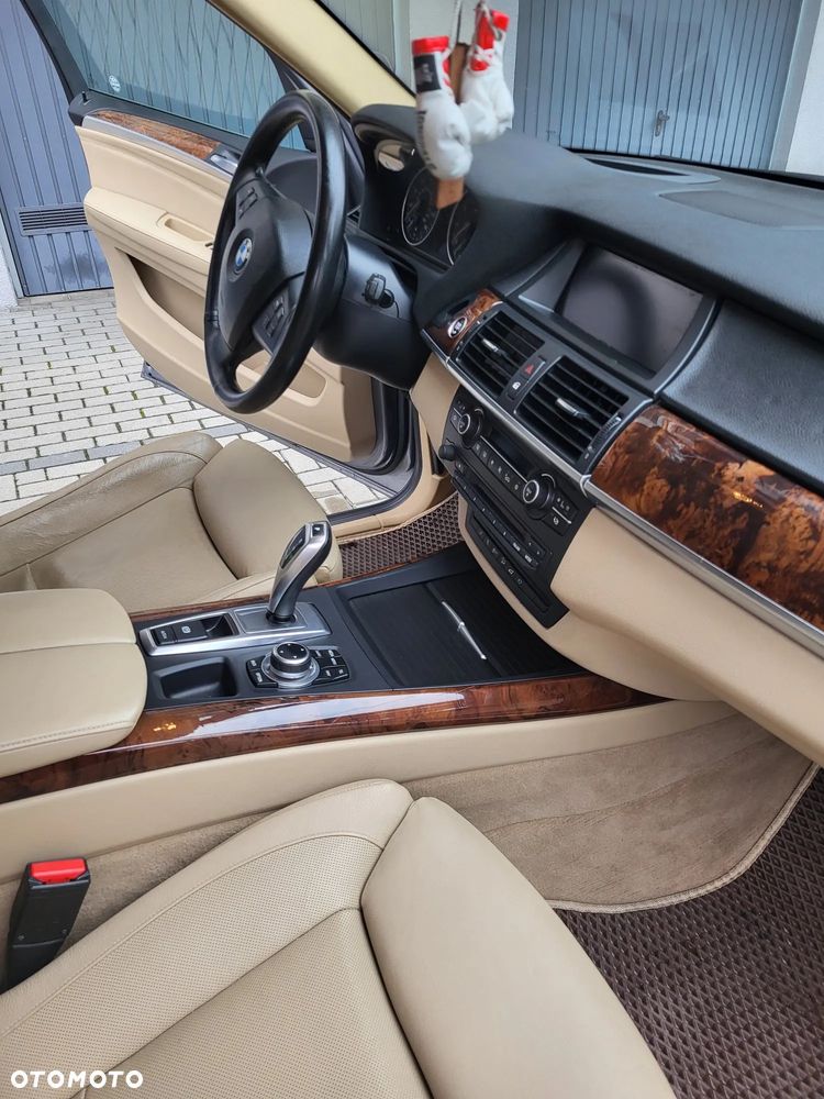 BMW X5 xDrive35i - 22