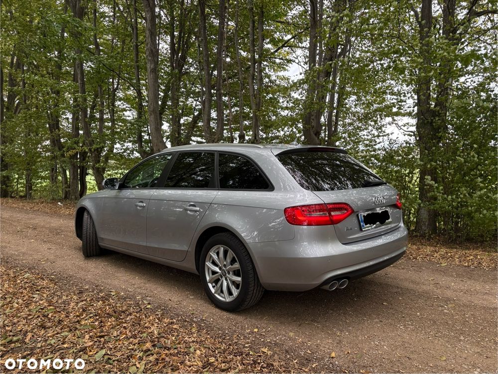 Audi A4 Avant - 4