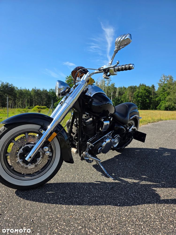 Yamaha Road Star - 2