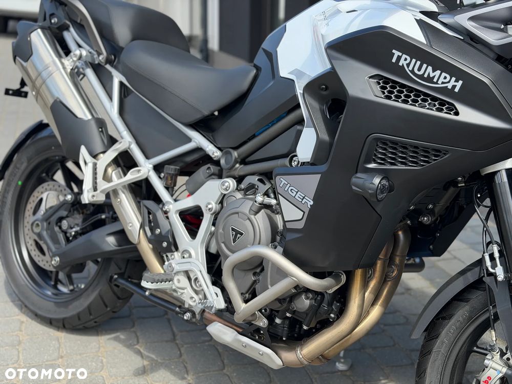 Triumph Tiger - 11