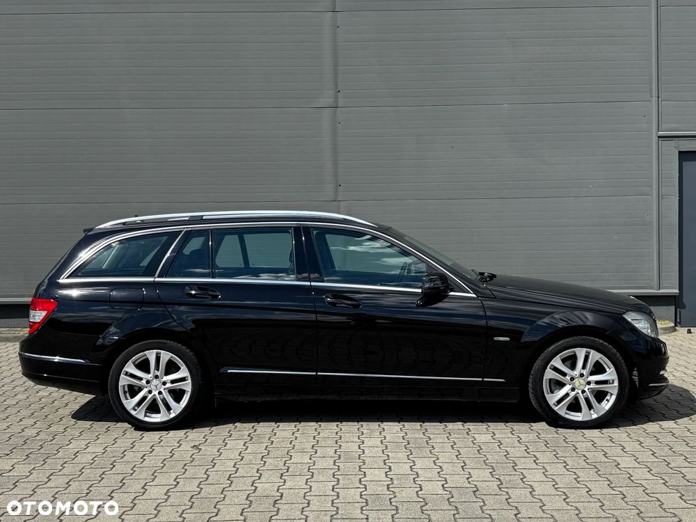 Mercedes-Benz Klasa C 180 CGI Automatik BlueEFFICIENCY Avantgarde - 3