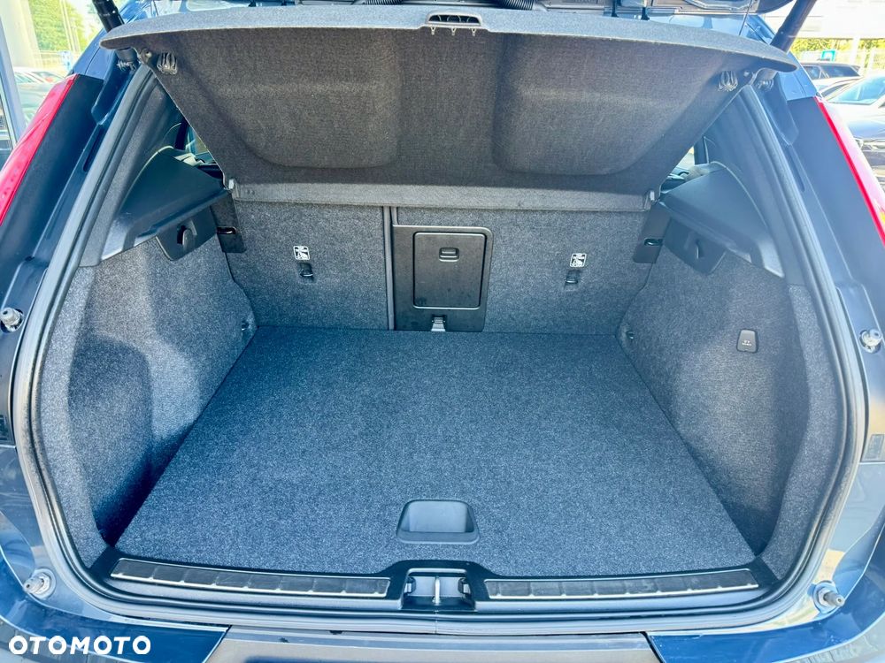 Volvo XC 40 B4 B AWD Inscription - 13