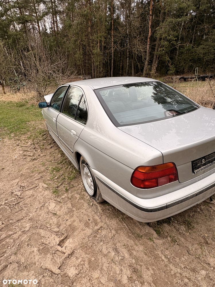 BMW Seria 5 - 8