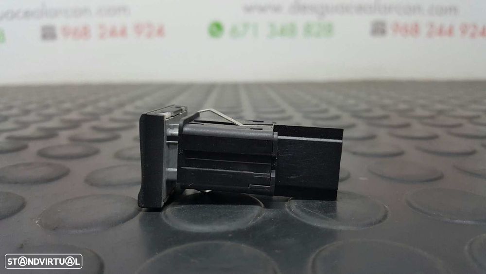 INSERIR INTERRUPTOR DE PARADA VOLKSWAGEN POLO (6C1) ADVANCE BLUEMOTION - 4