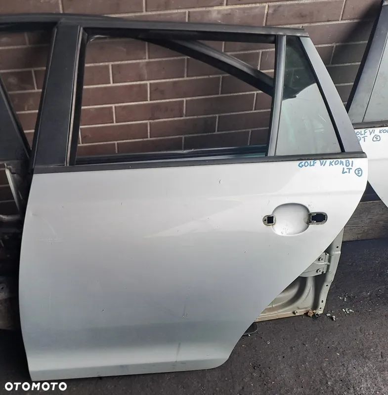 VW GOLF VI 12r KOMBI DRZWI LEWY TYŁ TYLNE LA7W - 1