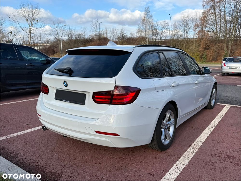 BMW Seria 3 320d Sport-Aut - 6