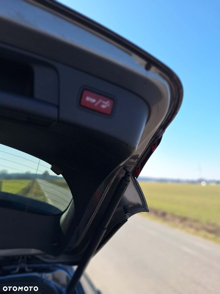 Mercedes-Benz GLA 250 7G-DCT AMG Line - 7