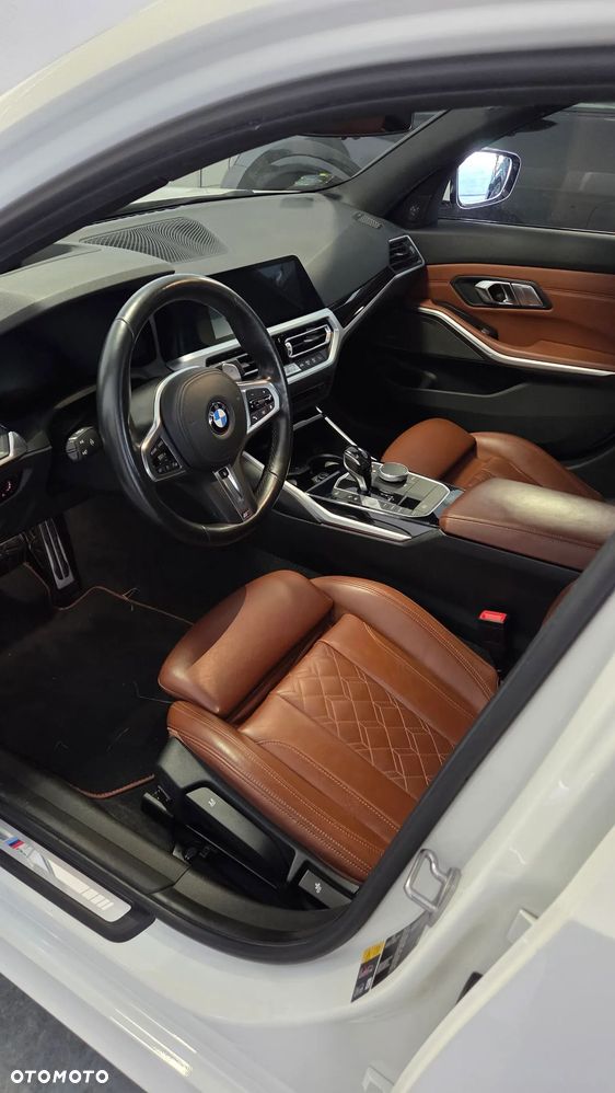 BMW Seria 3 330e M Sport sport - 8