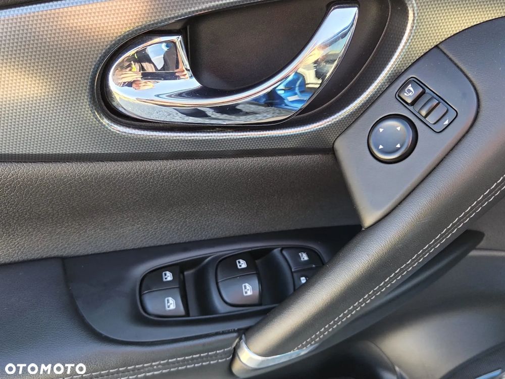 Nissan Qashqai 1.6 DIG-T Tekna+ - 37