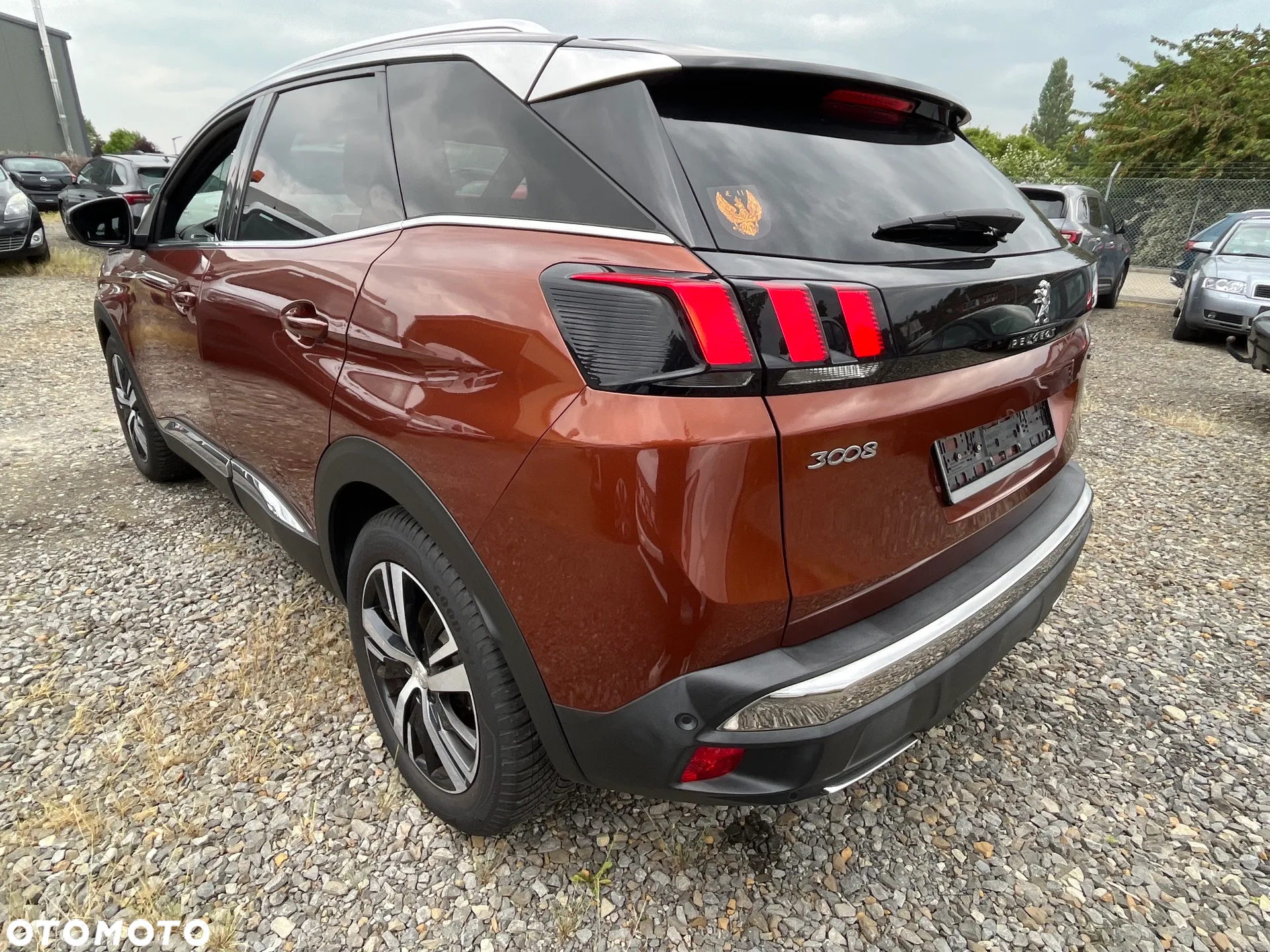Peugeot 3008 1.5 BlueHDi Allure S&S EAT8 - 3