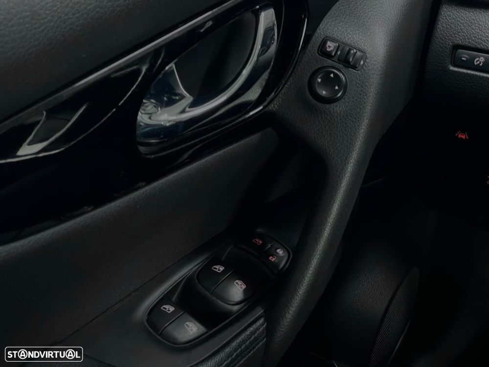 Nissan Qashqai 1.3 DIG-T N-Connecta - 7