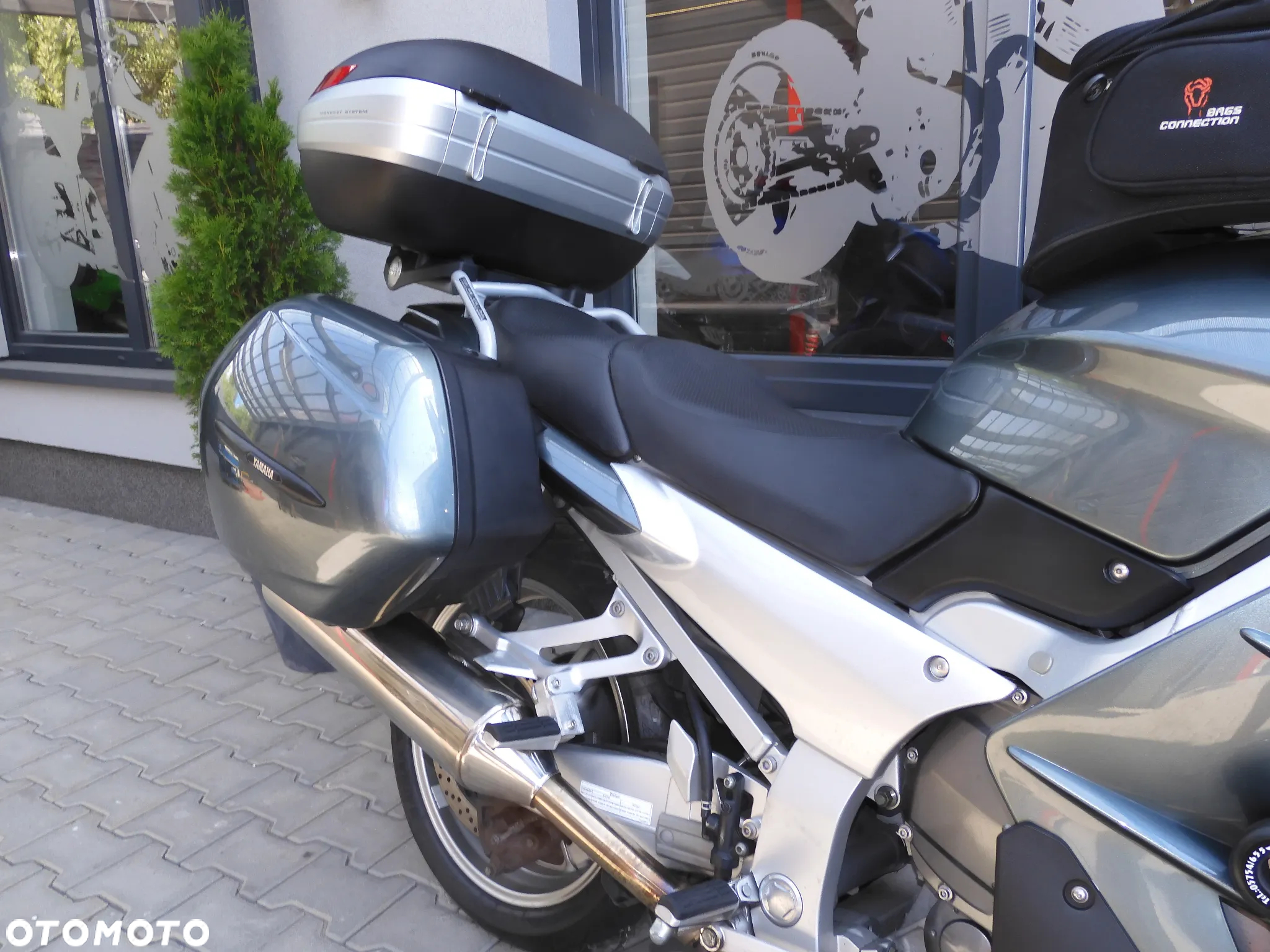 Yamaha FJR - 6