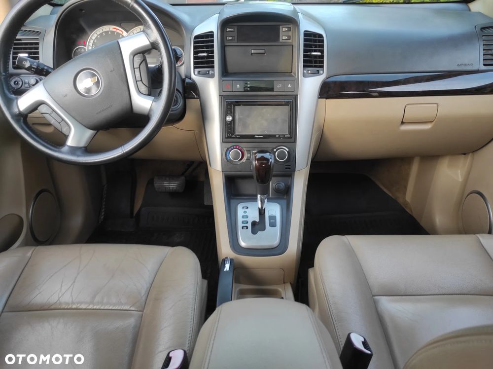 Chevrolet Captiva - 10